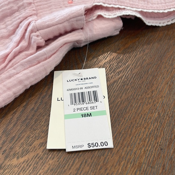 🌟3/$15🌟Lucky 🍀 Brand 2 piece short set. 18 months. - Picture 7 of 12